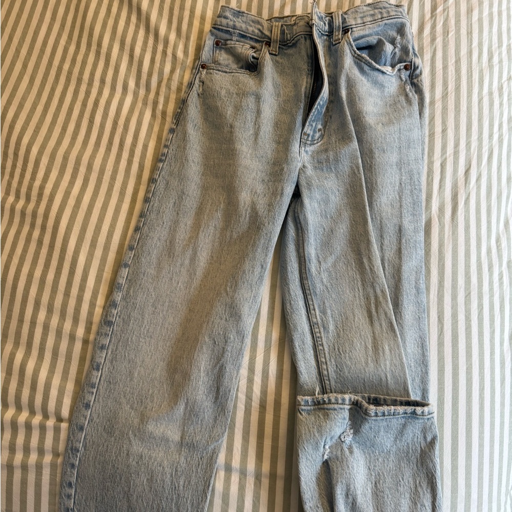 Light Wash Abercrombie jeans